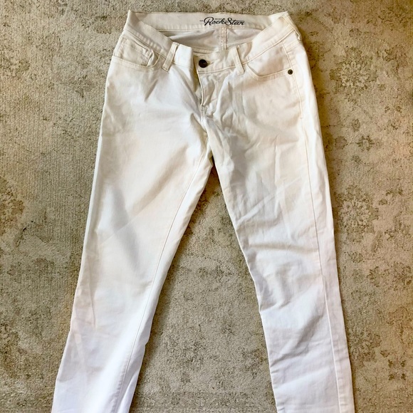 2 Pack Jeans Black (Gap) and White (Old Navy) - Picture 1 of 6